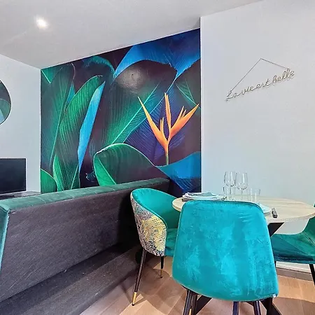 L'oiseau Du Paradis - Terrasse Privee, Parking, Wifi Rapide, Arrivee Autonome, Entre Gare Et Centre-ville, Rez-de-chaussee